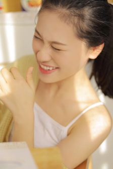 年轻的老师迅雷下载